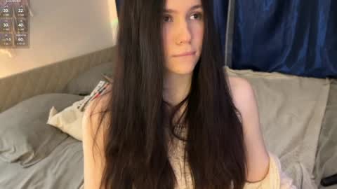 Snapshot of nimfaheart chatting on 02/05/25, 05:31 Jennet online show from 02/05/25, 05:31