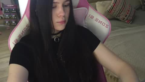 Snapshot of nimfaheart chatting on 02/21/25, 02:59 Jennet online show from 02/21/25, 02:59
