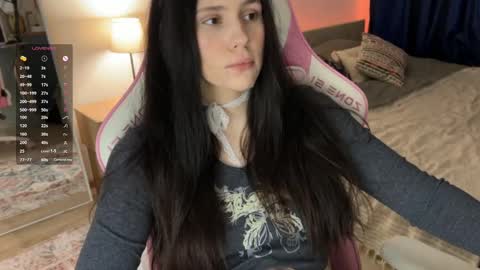 Snapshot of nimfaheart chatting on 02/26/25, 07:38 Jennet online show from 02/26/25, 07:38