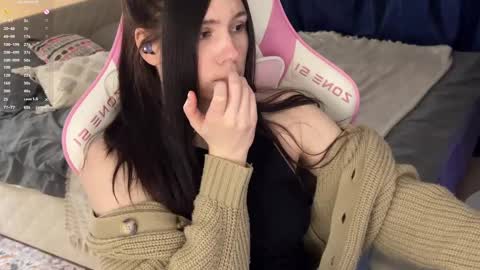 Snapshot of nimfaheart chatting on 03/12/25, 02:34 Jennet online show from 03/12/25, 02:34