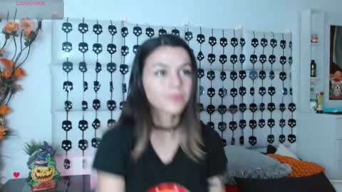 Mar Assaf  online show from 10/10/25, 10:09