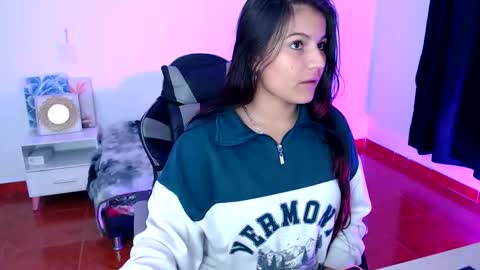 nina__777 online show from 12/21/25, 11:50