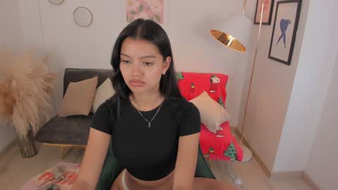 NINA online show from 12/17/24, 08:32