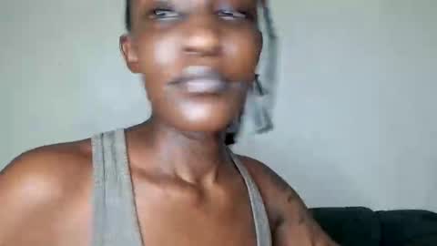 Snapshot of nina_bambi chatting on 05/12/26, 07:11 nina_bambi online show from 05/12/26, 07:11