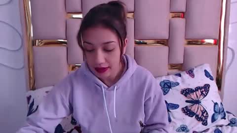 Nina Carther online show from 10/29/25, 01:24