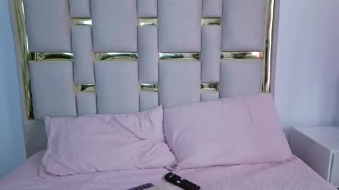 Nina Carther online show from 11/27/25, 11:56