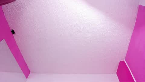 Nina online show from 12/02/24, 12:29