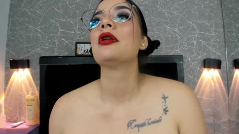 Nina online show from 01/23/25, 05:13