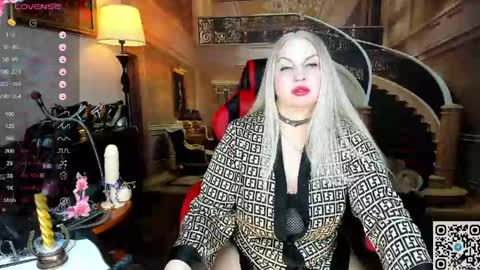 Snapshot of nina_deville chatting on 04/20/26, 12:46 Nina online show from 04/20/26, 12:46