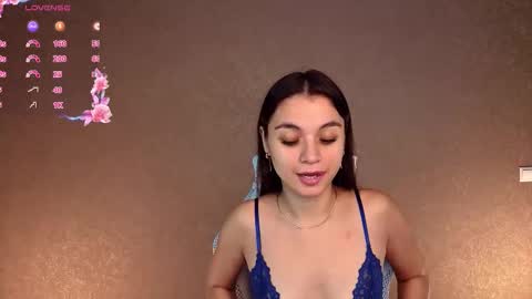 Snapshot of nina_fierce chatting on 09/11/25, 03:17 Ketrin online show from 09/11/25, 03:17