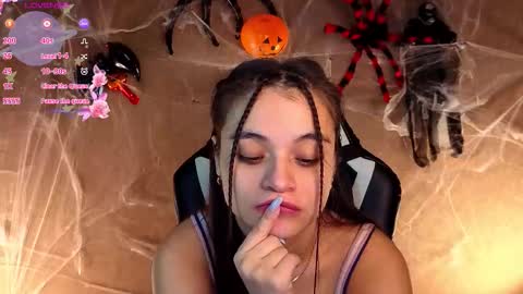 Snapshot of nina_fierce chatting on 11/04/25, 02:43 Ketrin online show from 11/04/25, 02:43