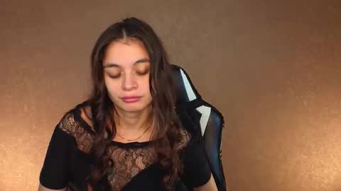 Snapshot of nina_fierce chatting on 11/07/25, 04:01 Ketrin online show from 11/07/25, 04:01