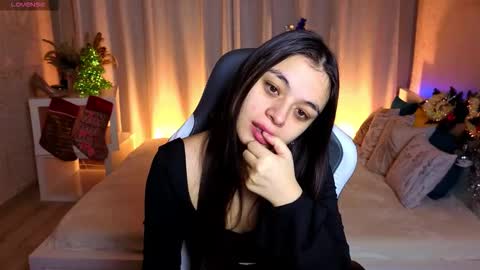 Snapshot of nina_fierce chatting on 12/23/25, 02:31 Ketrin online show from 12/23/25, 02:31