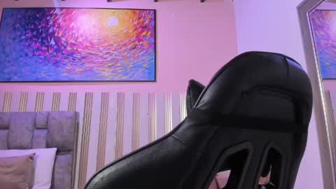 Snapshot of nina_glow_ chatting on 05/06/26, 11:37 nina_glow_ online show from 05/06/26, 11:37