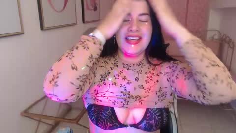 Nina online show from 12/02/25, 01:05