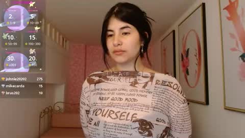 Snapshot of nina_harpper_ chatting on 03/14/26, 01:44 Nina online show from 03/14/26, 01:44