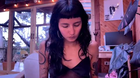 Snapshot of nina_just chatting on 04/04/26, 09:12 Nina. online show from 04/04/26, 09:12
