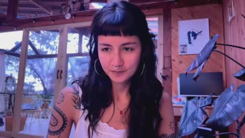Snapshot of nina_just chatting on 04/18/26, 09:15 Nina. online show from 04/18/26, 09:15