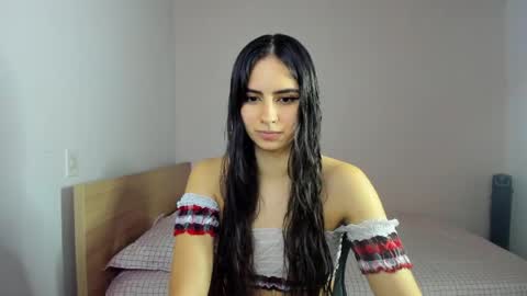 Snapshot of nina_pons chatting on 04/27/26, 08:07 Nina online show from 04/27/26, 08:07