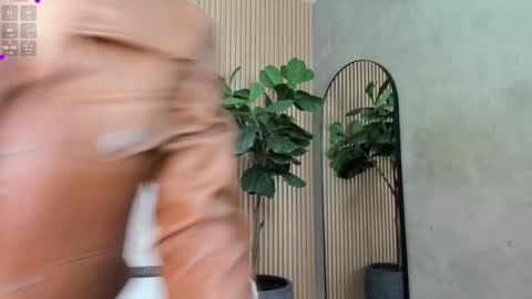 NINA online show from 12/02/24, 01:35