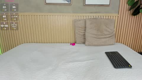 NINA online show from 01/26/25, 01:04