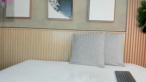 NINA online show from 09/14/25, 12:26