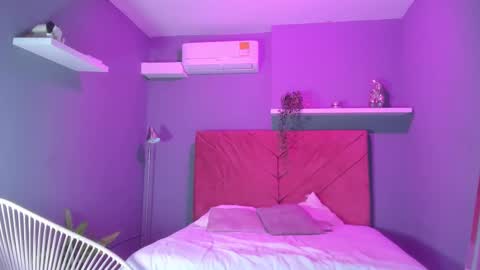 Nina online show from 02/27/26, 11:10