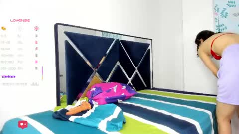 Snapshot of nina_vergara chatting on 07/08/26, 01:32 nina_vergara online show from 07/08/26, 01:32