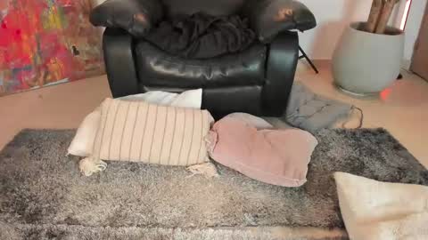    online show from 09/24/25, 01:36