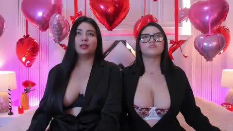 Nina online show from 02/15/26, 06:21