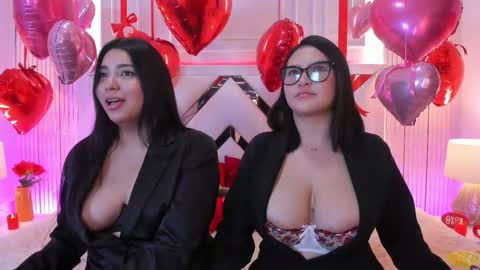 Nina online show from 02/15/26, 07:51