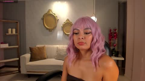Nina online show from 10/02/25, 03:02