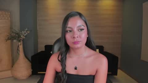 Nina online show from 10/03/25, 04:20