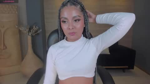 Nina online show from 10/11/25, 03:06