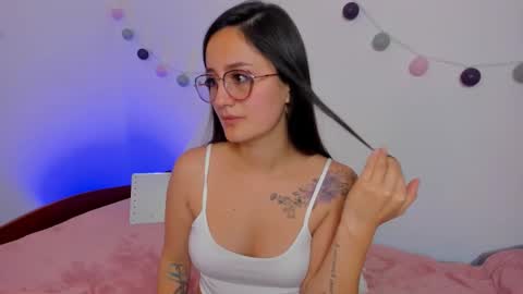 Nina online show from 10/23/25, 10:41