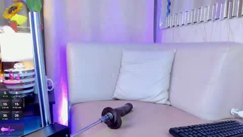 Valentina online show from 09/11/25, 06:13