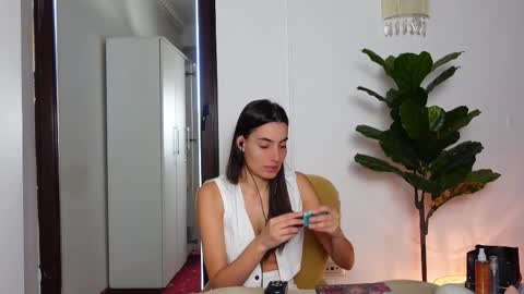 NinaCrystal online show from 10/06/25, 08:23