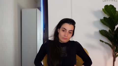 NinaCrystal online show from 02/25/26, 08:02