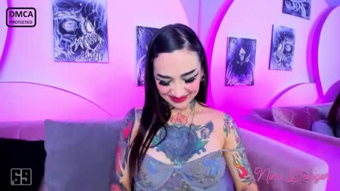 Snapshot of ninadanger chatting on 12/10/24, 12:17 Heyyy guys Im Ninas crazy online show from 12/10/24, 12:17