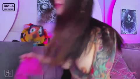 Snapshot of ninadanger chatting on 01/09/25, 02:51 Heyyy guys Im Ninas crazy online show from 01/09/25, 02:51