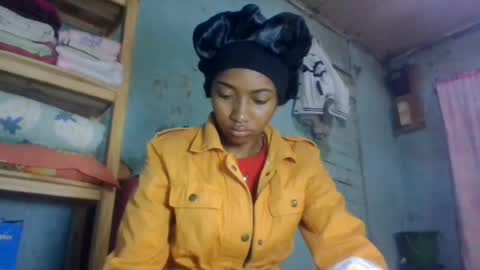 Snapshot of ninaeaa chatting on 07/17/26, 04:52 ninaeaa online show from 07/17/26, 04:52
