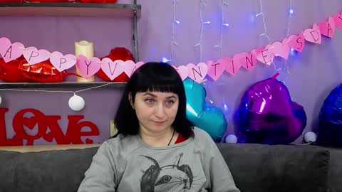 ninaflawlees online show from 02/12/25, 02:03