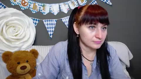 ninaflawlees online show from 10/06/25, 12:02