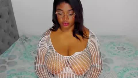 Valentina online show from 02/20/26, 12:18