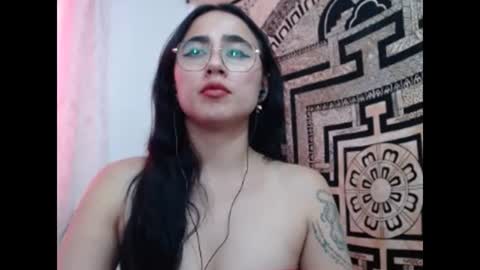 Snapshot of ninakravtz chatting on 12/23/24, 06:16 N I N A online show from 12/23/24, 06:16