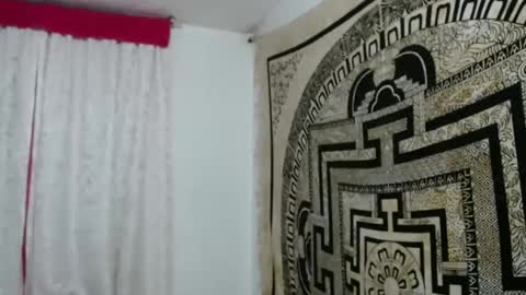 Snapshot of ninakravtz chatting on 12/30/24, 11:49 N I N A online show from 12/30/24, 11:49