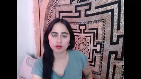 Snapshot of ninakravtz chatting on 01/02/25, 02:24 N I N A online show from 01/02/25, 02:24