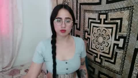 Snapshot of ninakravtz chatting on 01/02/25, 08:35 N I N A online show from 01/02/25, 08:35