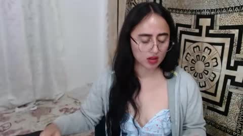 Snapshot of ninakravtz chatting on 01/30/25, 06:21 N I N A online show from 01/30/25, 06:21