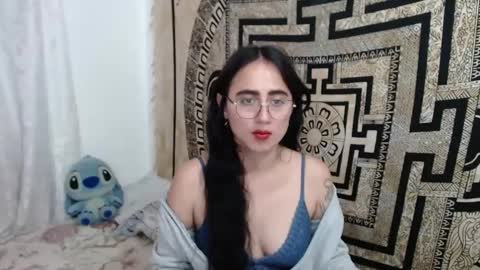 Snapshot of ninakravtz chatting on 02/06/25, 04:14 N I N A online show from 02/06/25, 04:14